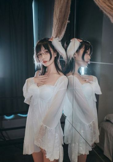 白洁在公交车上_蓝光视频大全